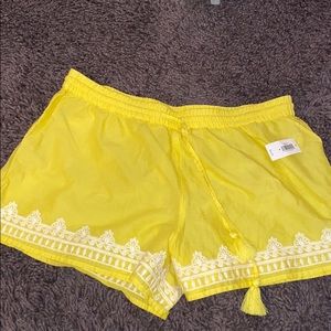 Gap Yellow shorts